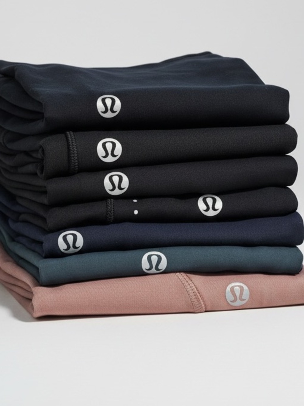 Lululemon Bundle of 8 Pairs Leggings Full Length & Cropped | Size 6 & 8